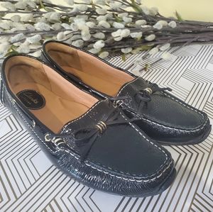 BNWOT Clarks Artisan Loafers